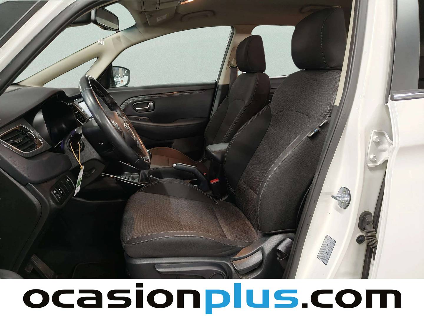 Foto asientos delanteros KIA Carens KIA Carens 1.6 GDi Drive (135 CV)