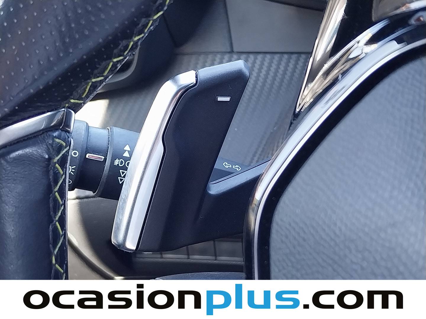 Foto Peugeot 2008 Peugeot 2008 PureTech 130 S&S GT EAT8 (130 CV)