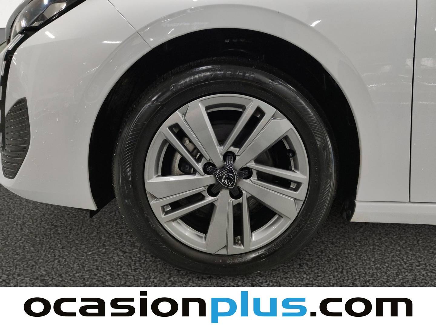 Foto Peugeot 308 Peugeot 308 PureTech 130 S&S Active Pack EAT8  (130 CV)