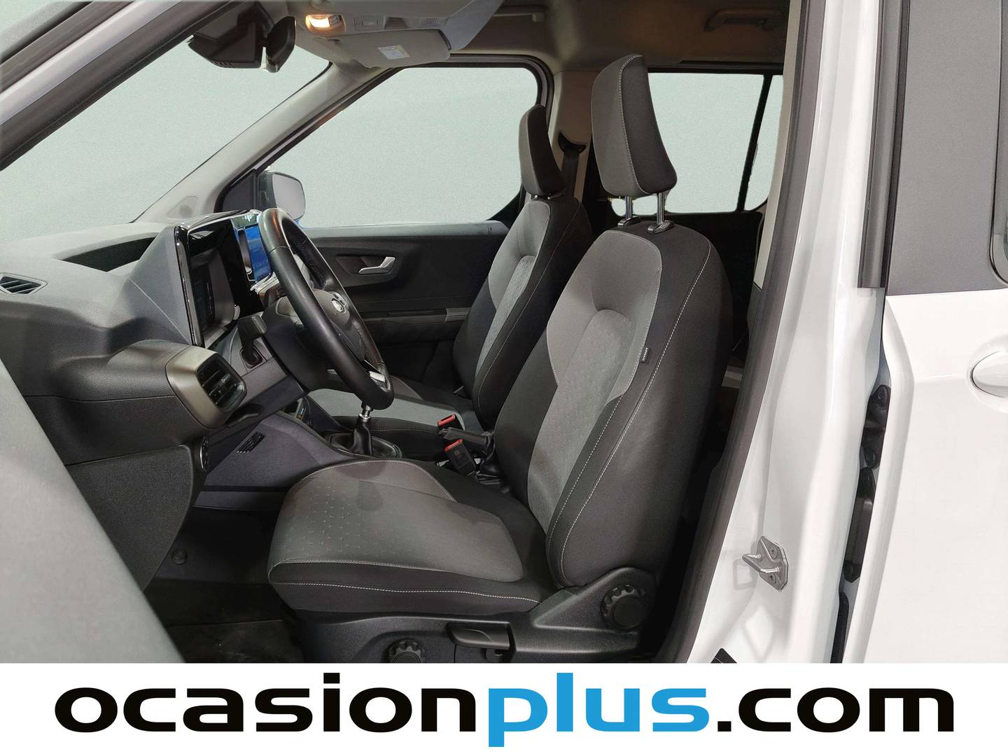 Foto asientos delanteros Ford Tourneo Courier Ford Tourneo Courier 1.0 EcoBoost Titanium (125 CV)