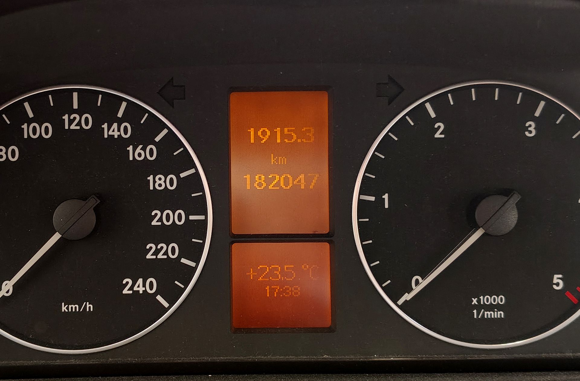 Mercedes-Benz Clase A 180 CDI - foto 8