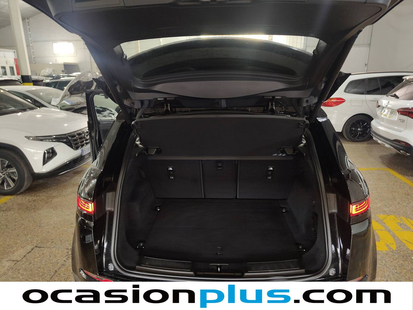 Fotos maletero Land Rover Range Rover Evoque Land Rover Range Rover Evoque D163 MHEV R-Dynamic S 4WD Auto (163 CV)
