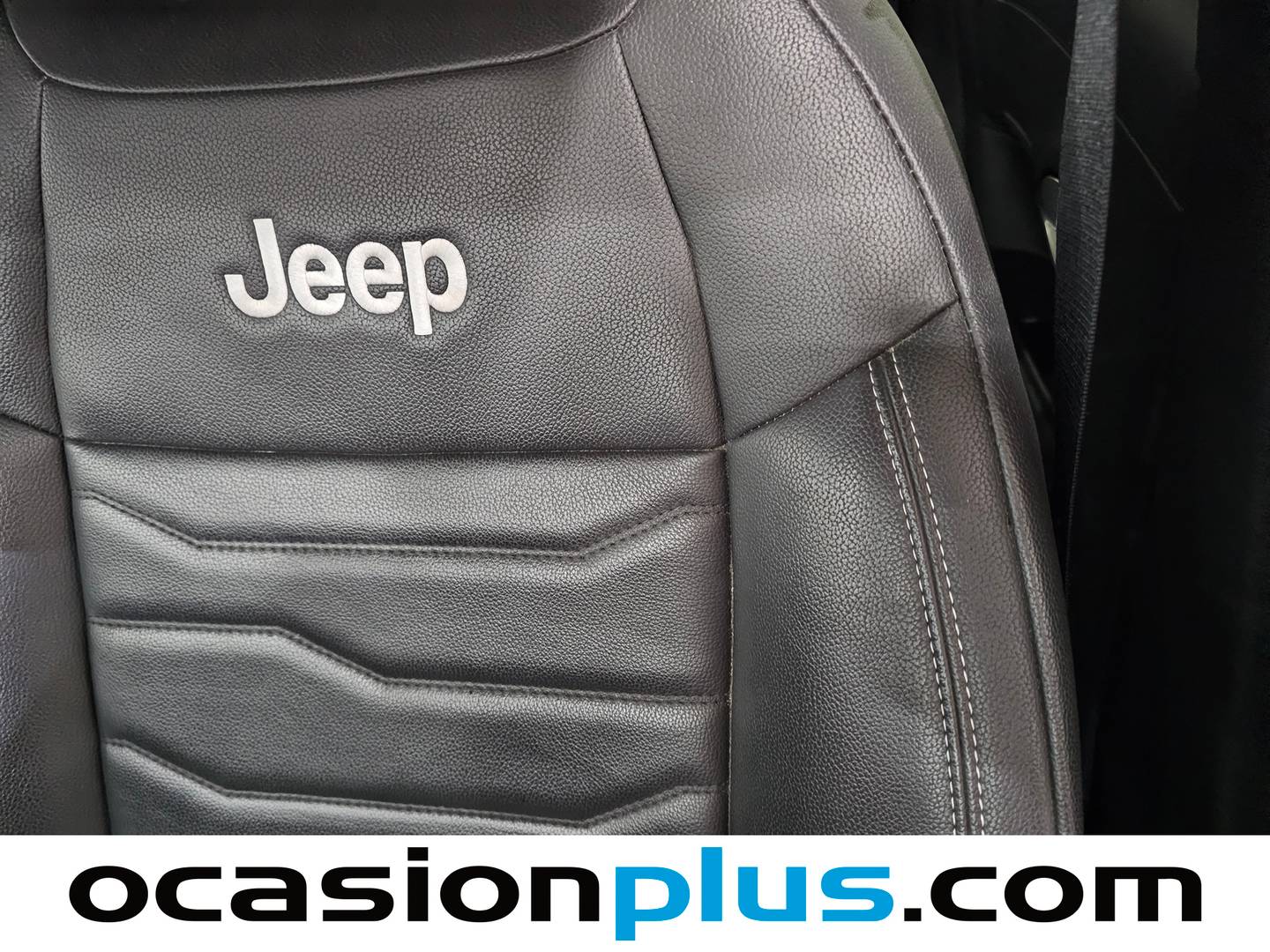 Foto Jeep Avenger Jeep Avenger 1.2 G Summit (100 CV)