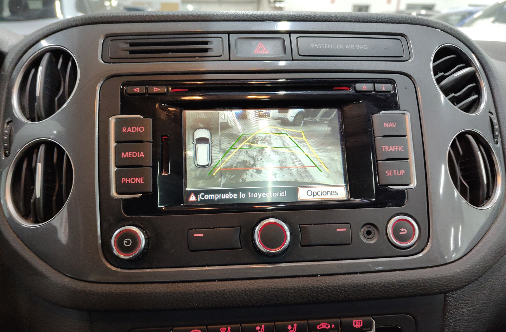 Volkswagen Tiguan T1 2.0 TDI BMT 4x2 - foto 10