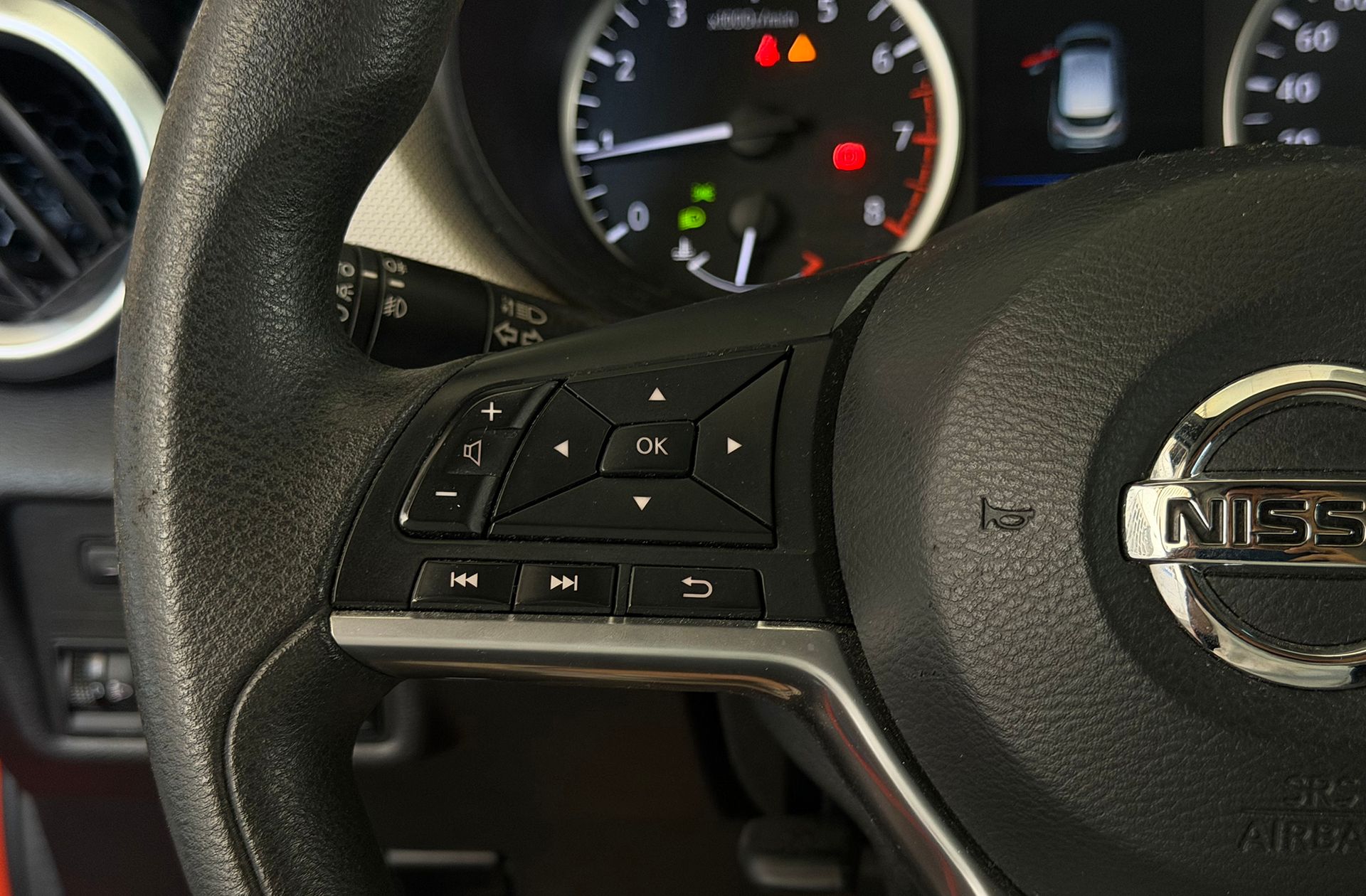 Nissan Micra IG-T Visia+ - foto 23