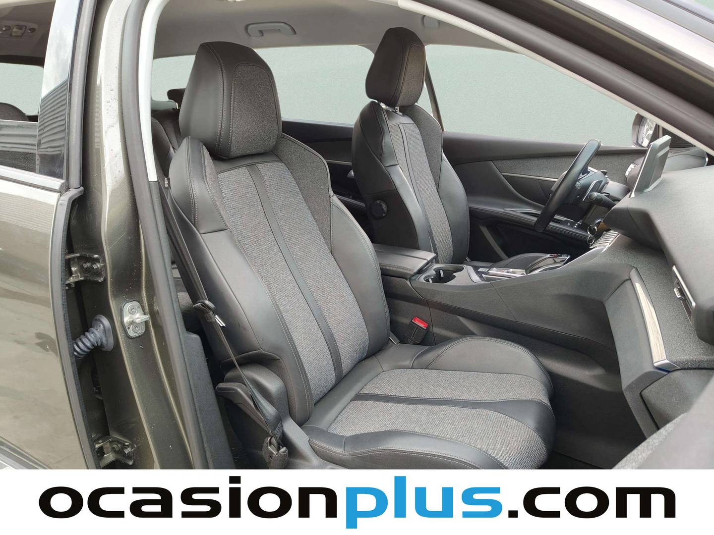 Foto Peugeot 5008 Peugeot 5008 PureTech 130 S&S Allure EAT8 (130 CV) 7 Plazas