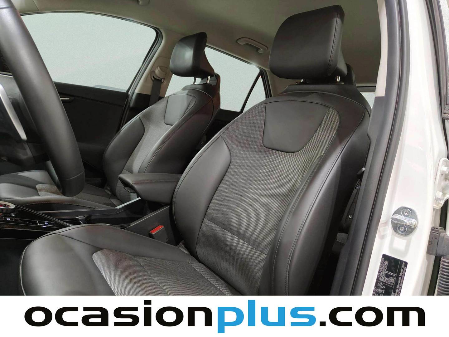 Extras y acabados del KIA Niro KIA Niro 1.6 GDi HEV Híbrido Drive (141 CV)