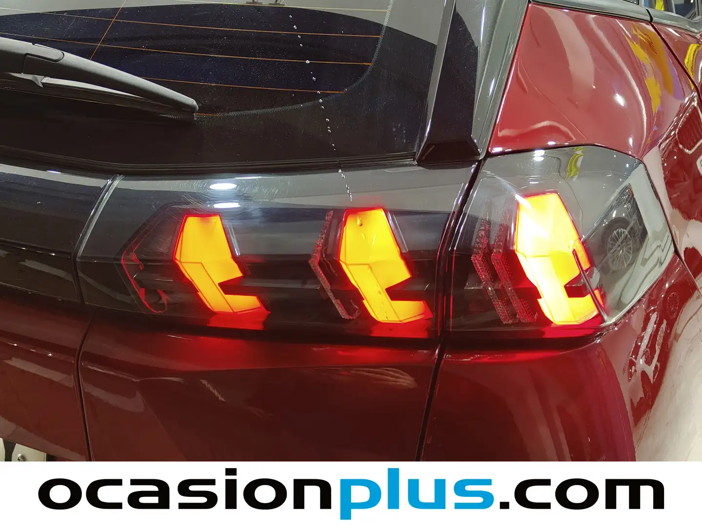 Foto Peugeot 2008 Peugeot 2008 BlueHDi 130 S&S Allure EAT8 (130 CV)