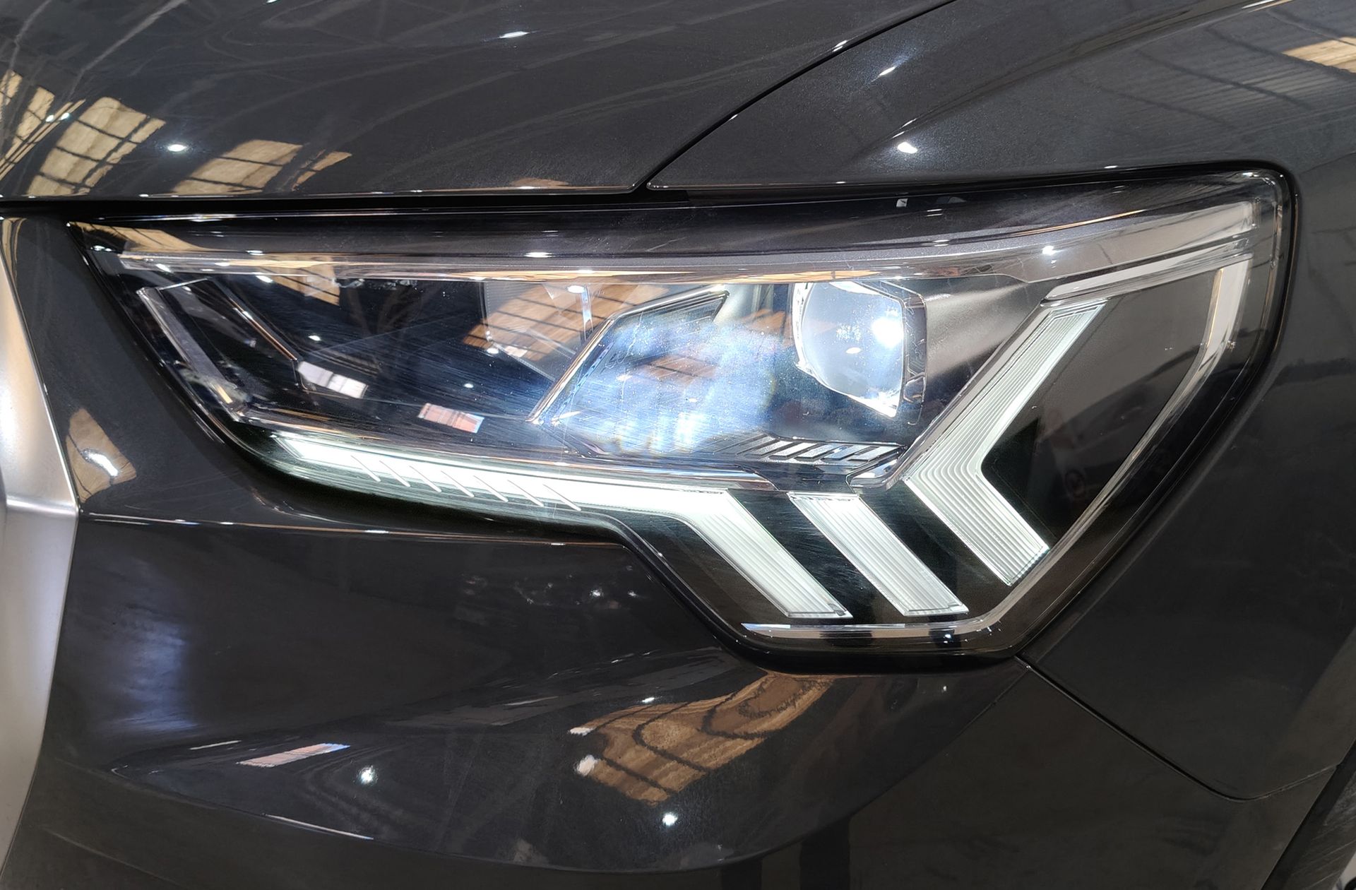 Audi Q3 Advanced 35 TDI - foto 14