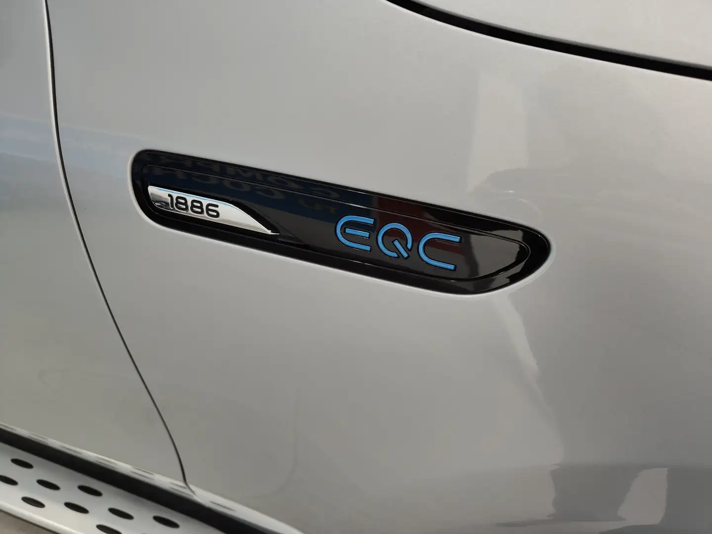 Foto Mercedes EQC Mercedes-Benz EQC SUV EQC SUV 400 4Matic (408 CV)