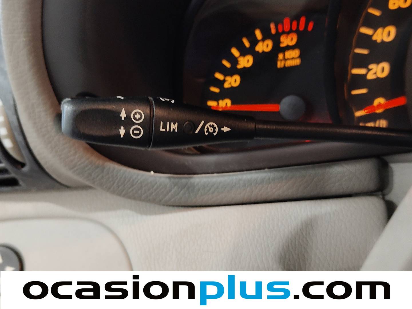 Equipamiento del Mercedes Clase C Mercedes Clase C Sportcoupe 220 CDI (143 CV)