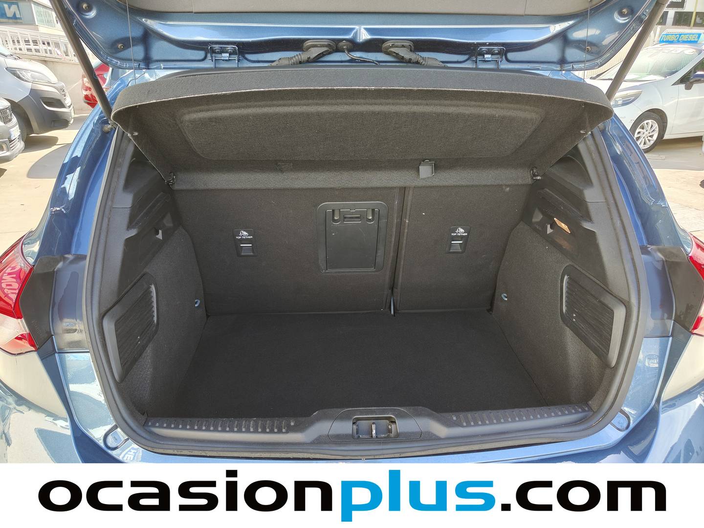 Foto asientos delanteros Ford Focus Ford Focus 1.0 Ecoboost MHEV ST-Line X (125 CV)