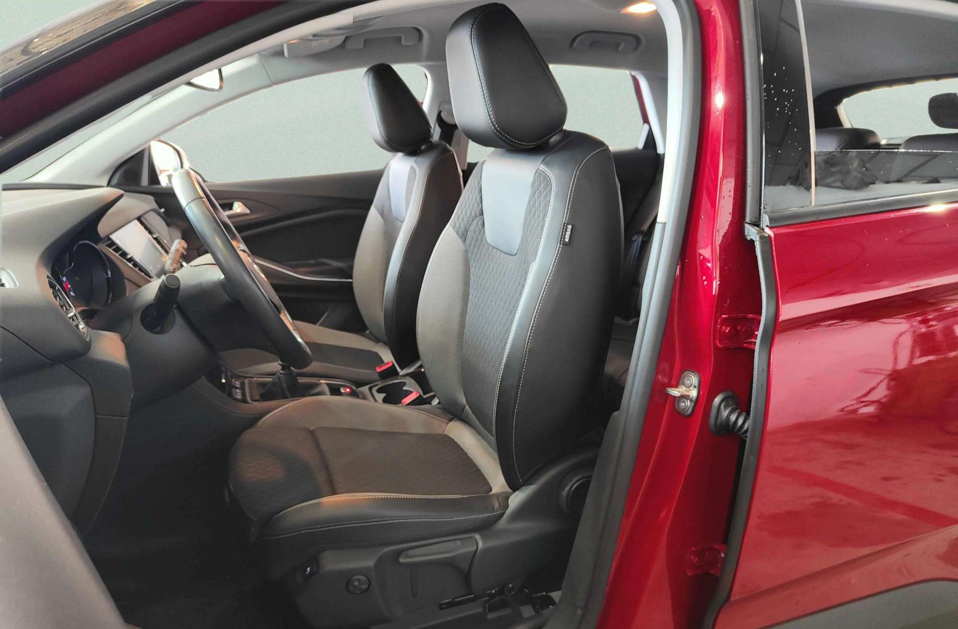 Opel Grandland 1.2 Turbo Design Tech - foto 11