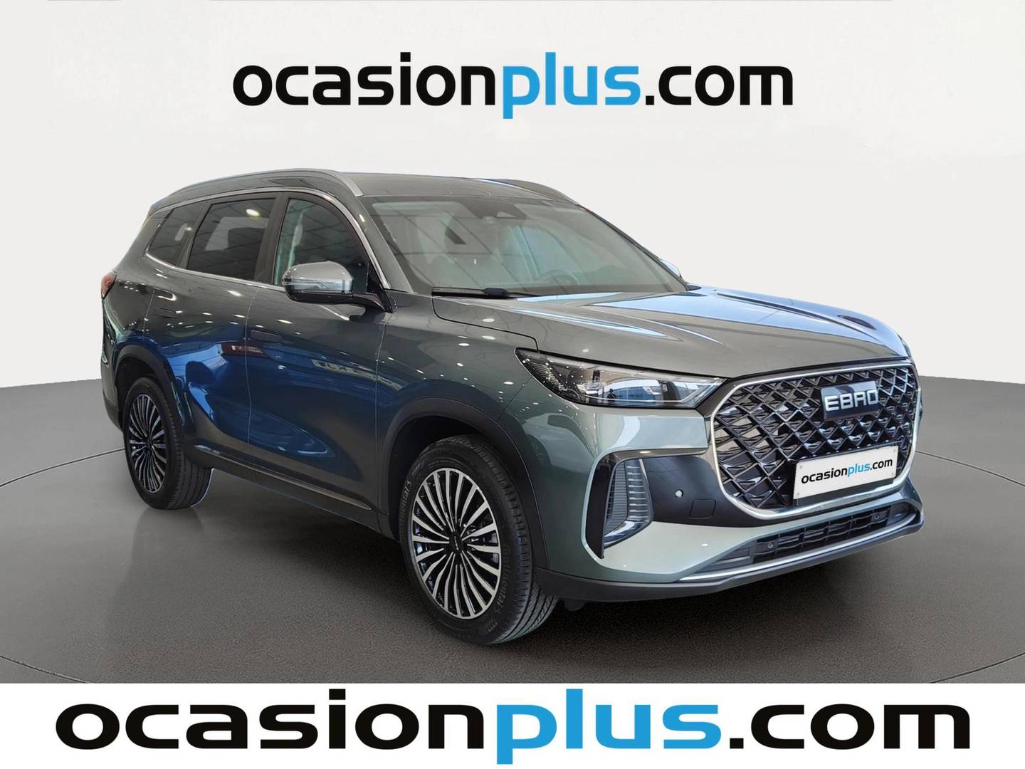 Foto delantera EBRO S800 EBRO S800 1.6 TGDI Premium DCT (147 CV) 7 Plazas derecha