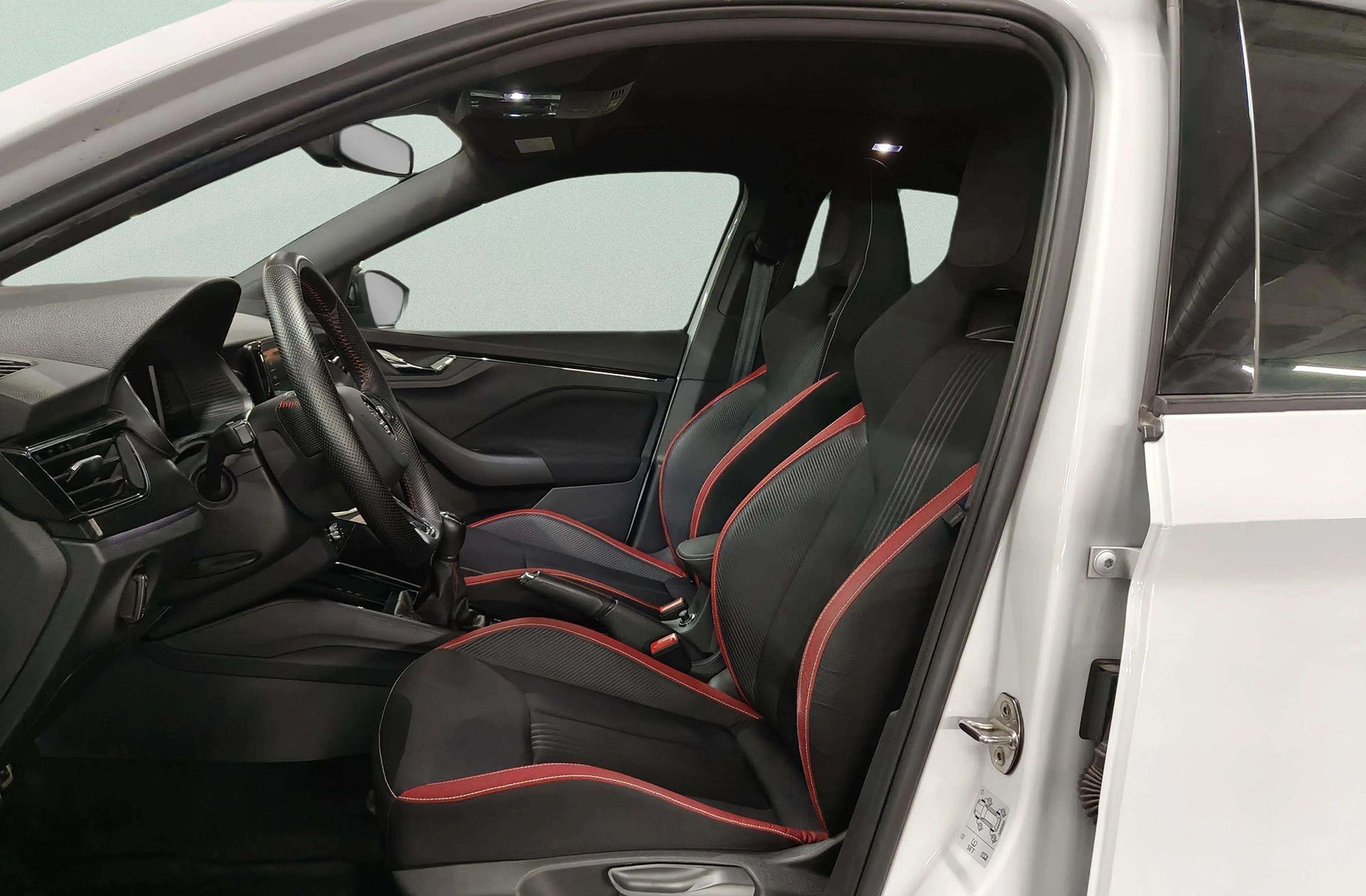 Škoda Scala 1.5 TSI Montecarlo - foto 13