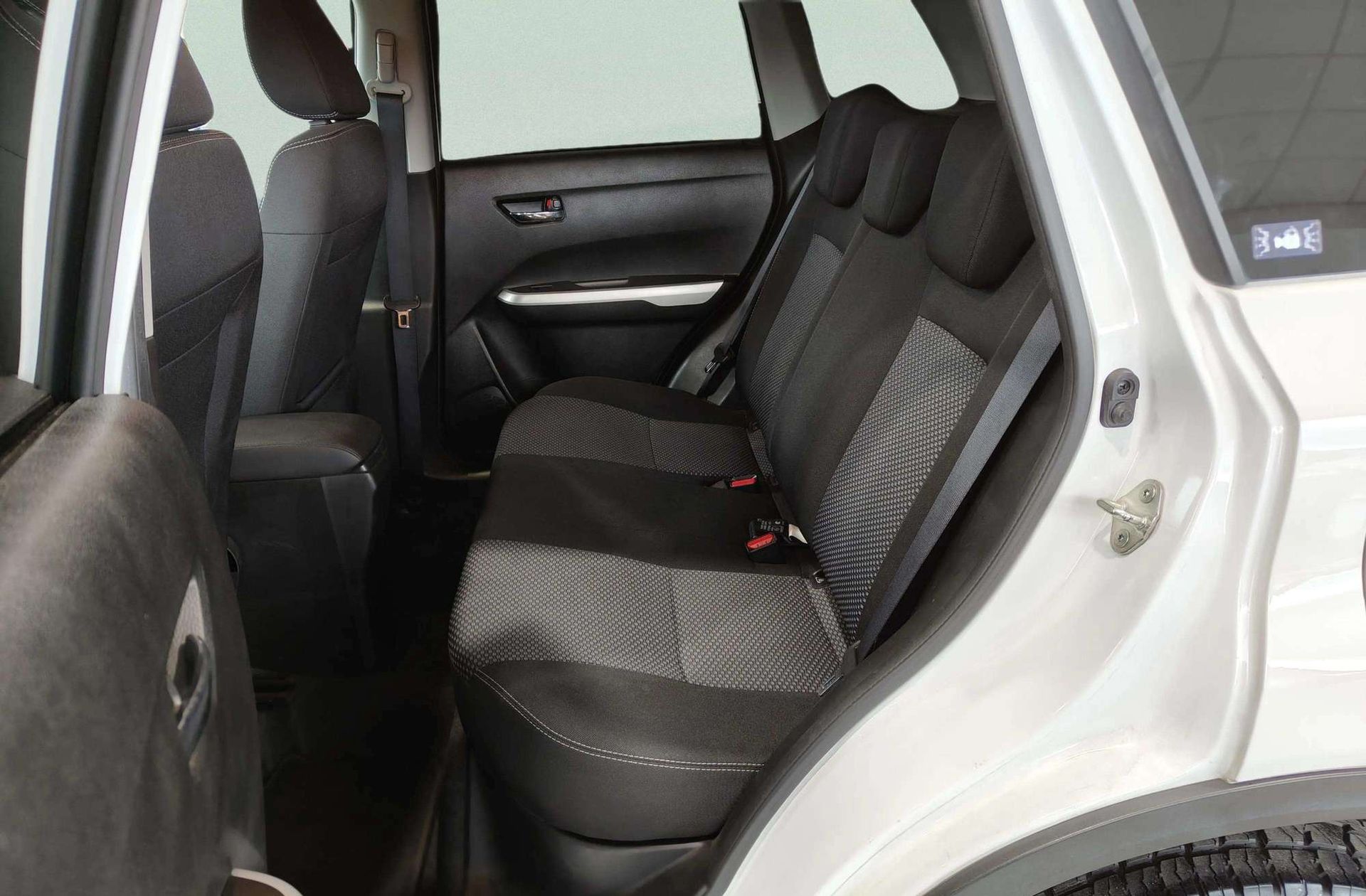 Suzuki Vitara 1.6 GLE 4WD - foto 11