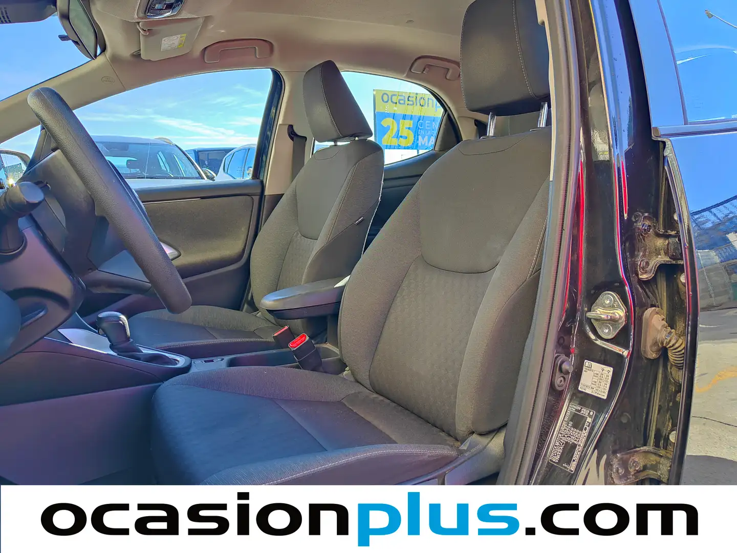 Foto Toyota Yaris Toyota Yaris 120H Business Plus (116 CV)