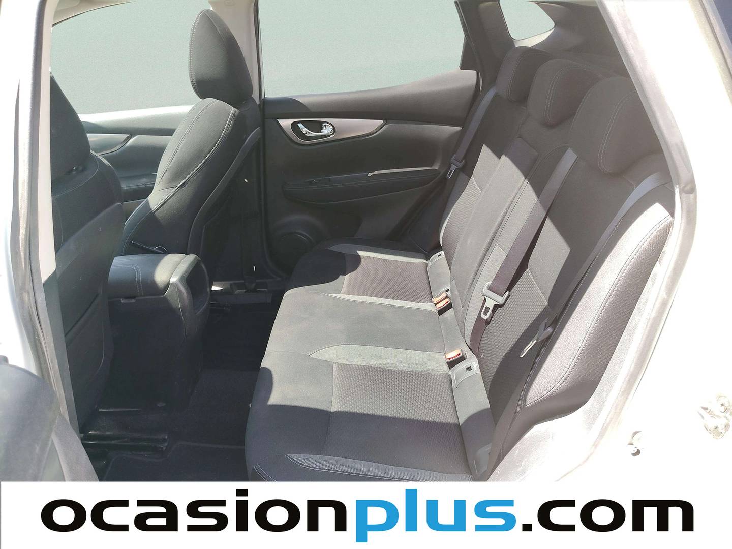 Foto asientos traseros Nissan QASHQAI Nissan Qashqai DIG-T 115 N-Connecta  (115 CV)