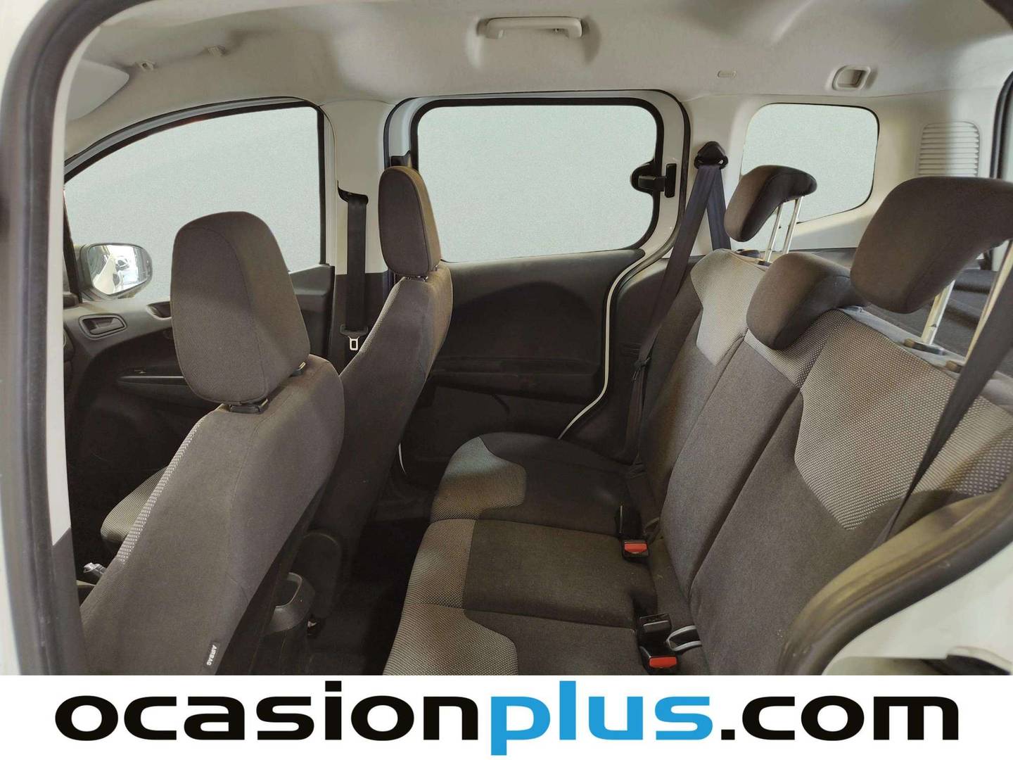 Foto asientos traseros Ford Tourneo Courier Ford Tourneo Courier 1.0 EcoBoost Ambiente (100 CV)
