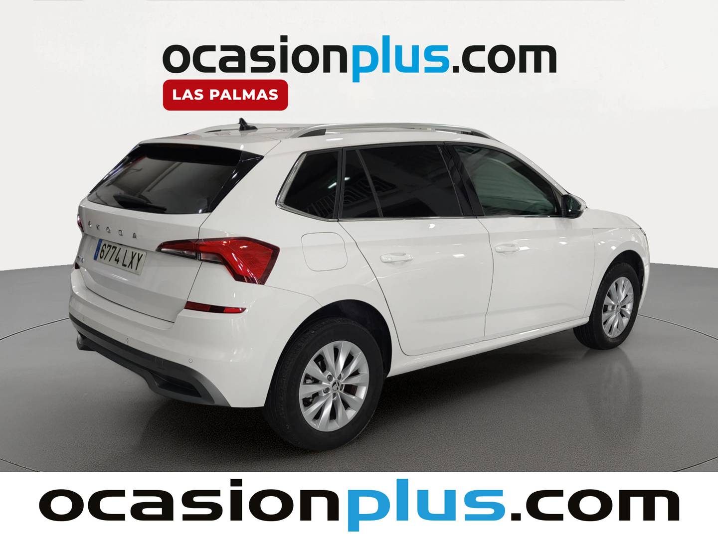 Foto trasera Skoda Kamiq Skoda Kamiq 1.0 TSI Active (110 CV) derecha