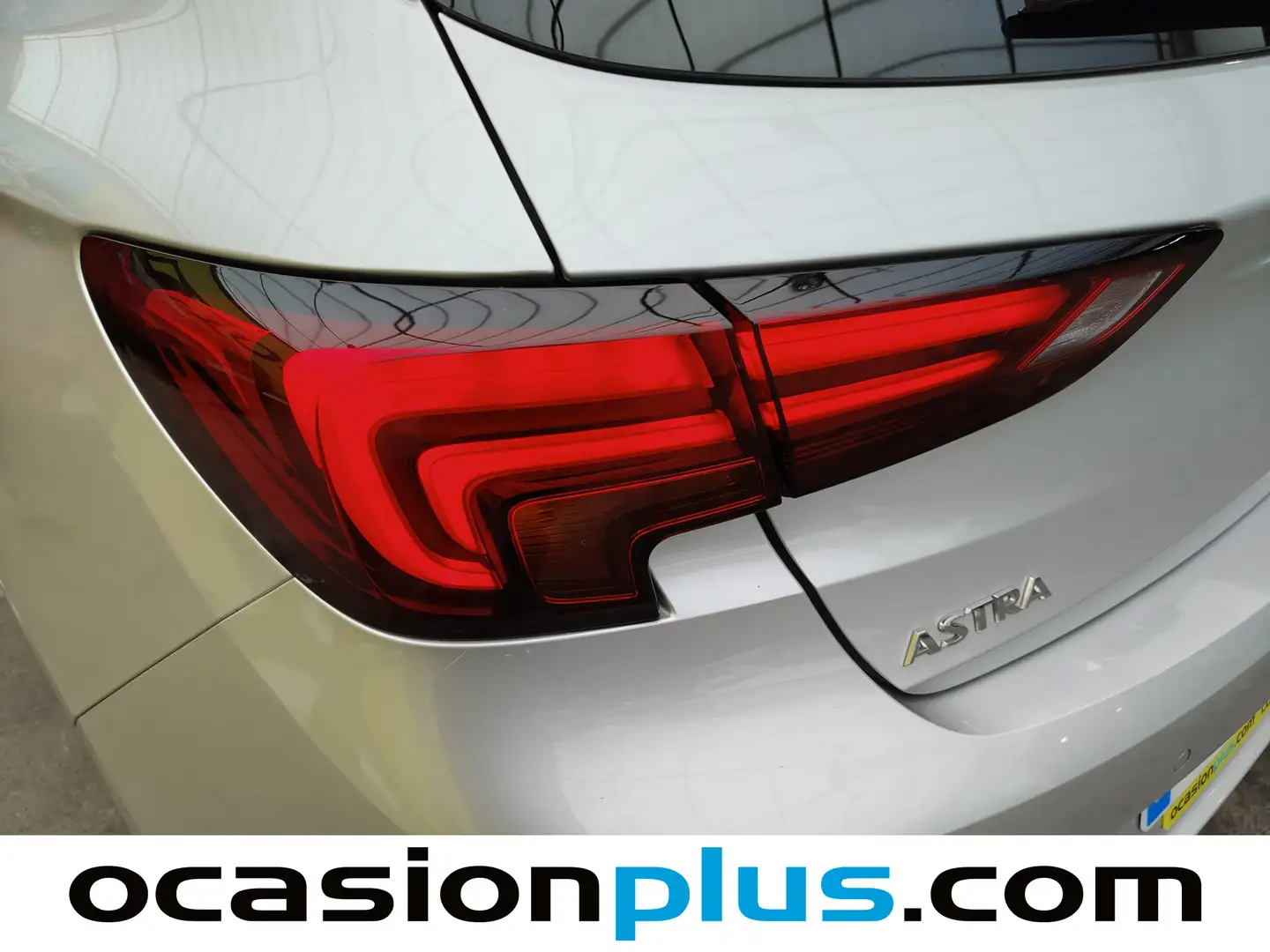 Foto Opel Astra Opel Astra 1.2 Turbo SHR Elegance (145 CV)