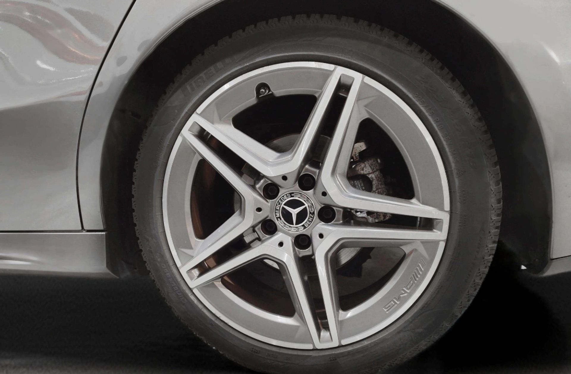Mercedes-Benz Clase A 180 Paquete AMG - foto 47