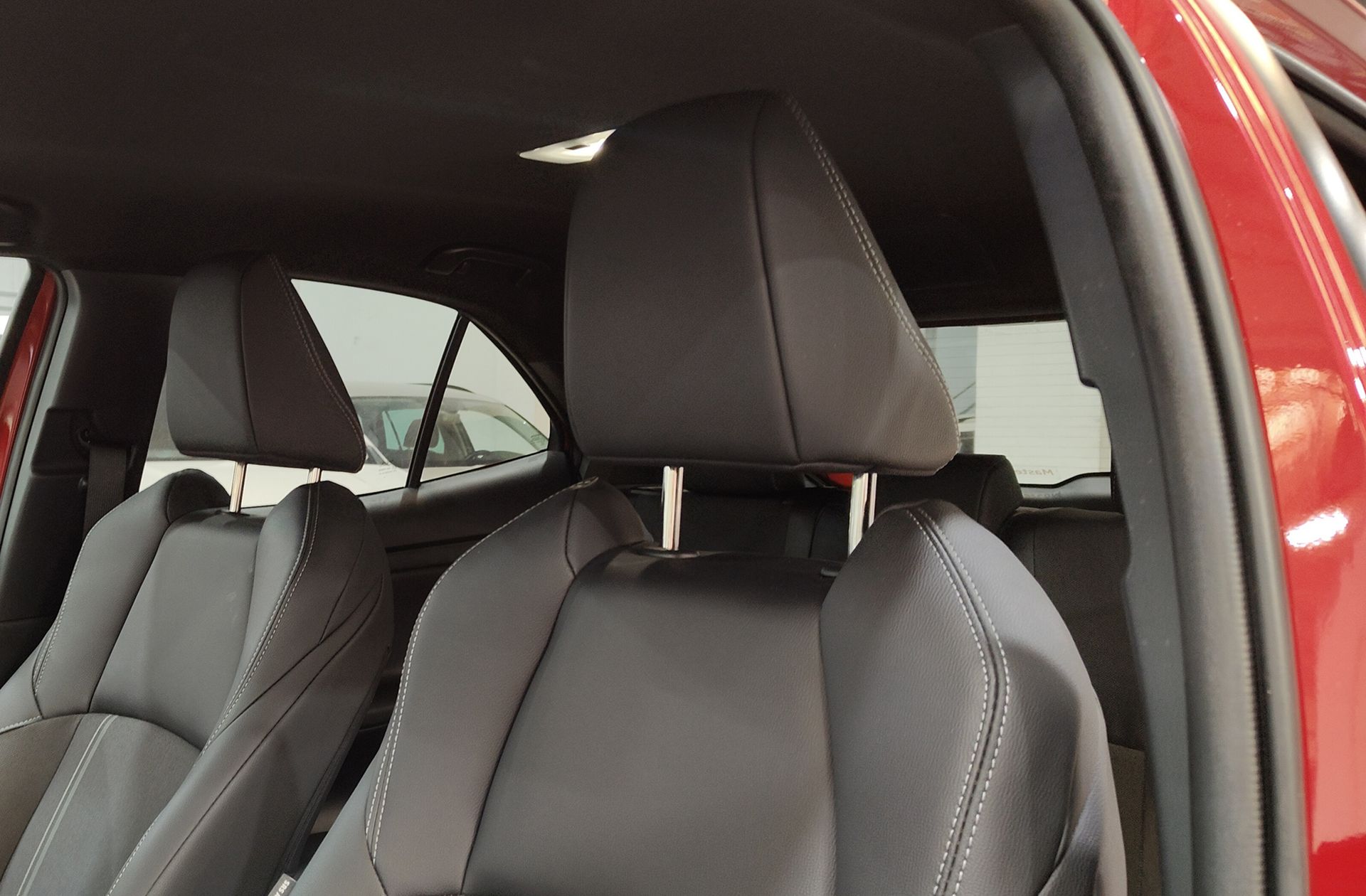 Toyota Yaris Cross 130H Style - foto 6