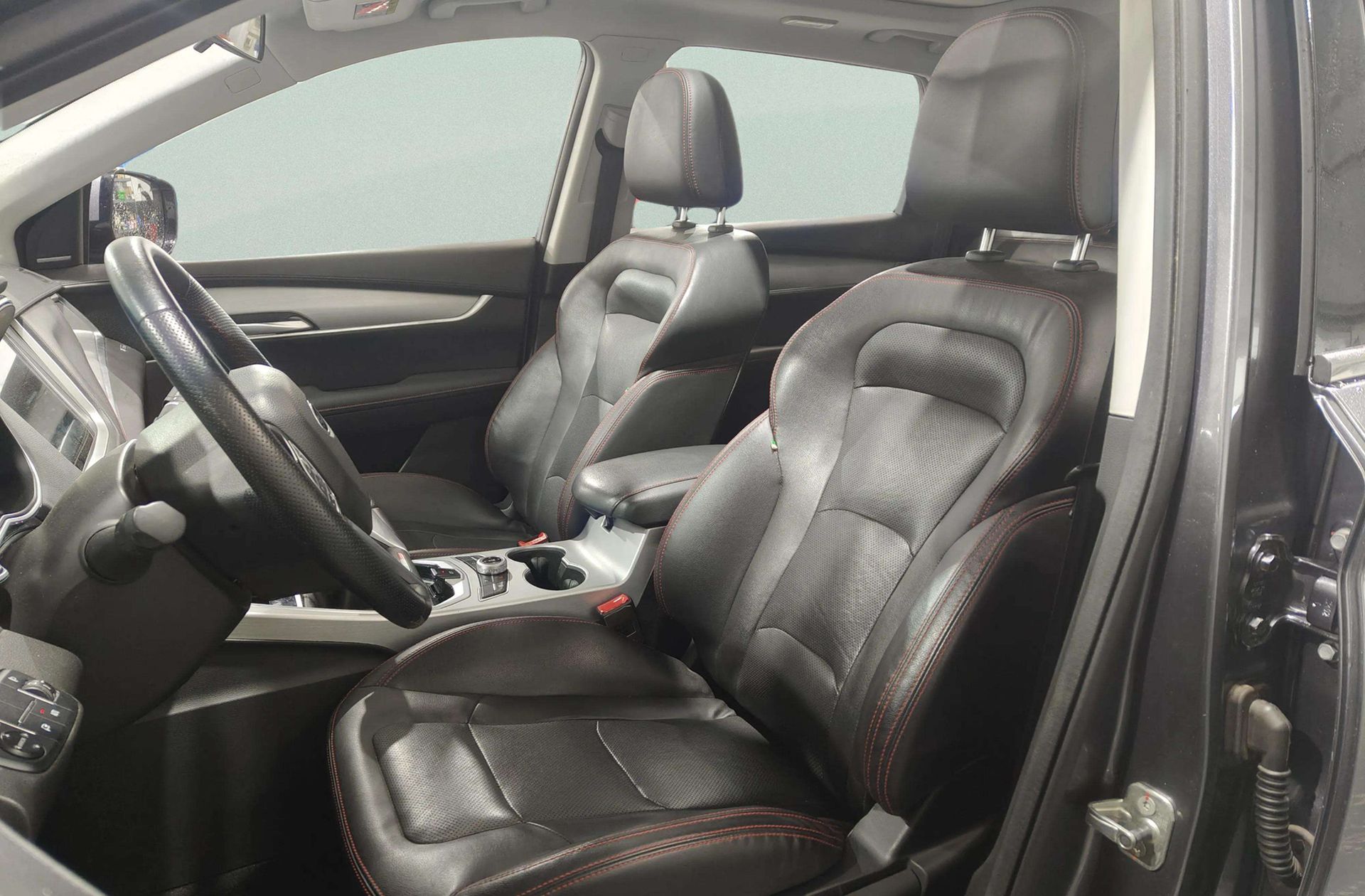 SWM G01 1.5T Luxury - foto 10
