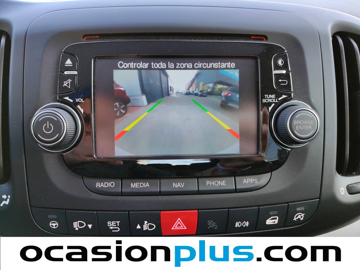 Equipamiento del Fiat 500L Fiat 500L 1.6 16v Multijet S&S Lounge (120 CV)