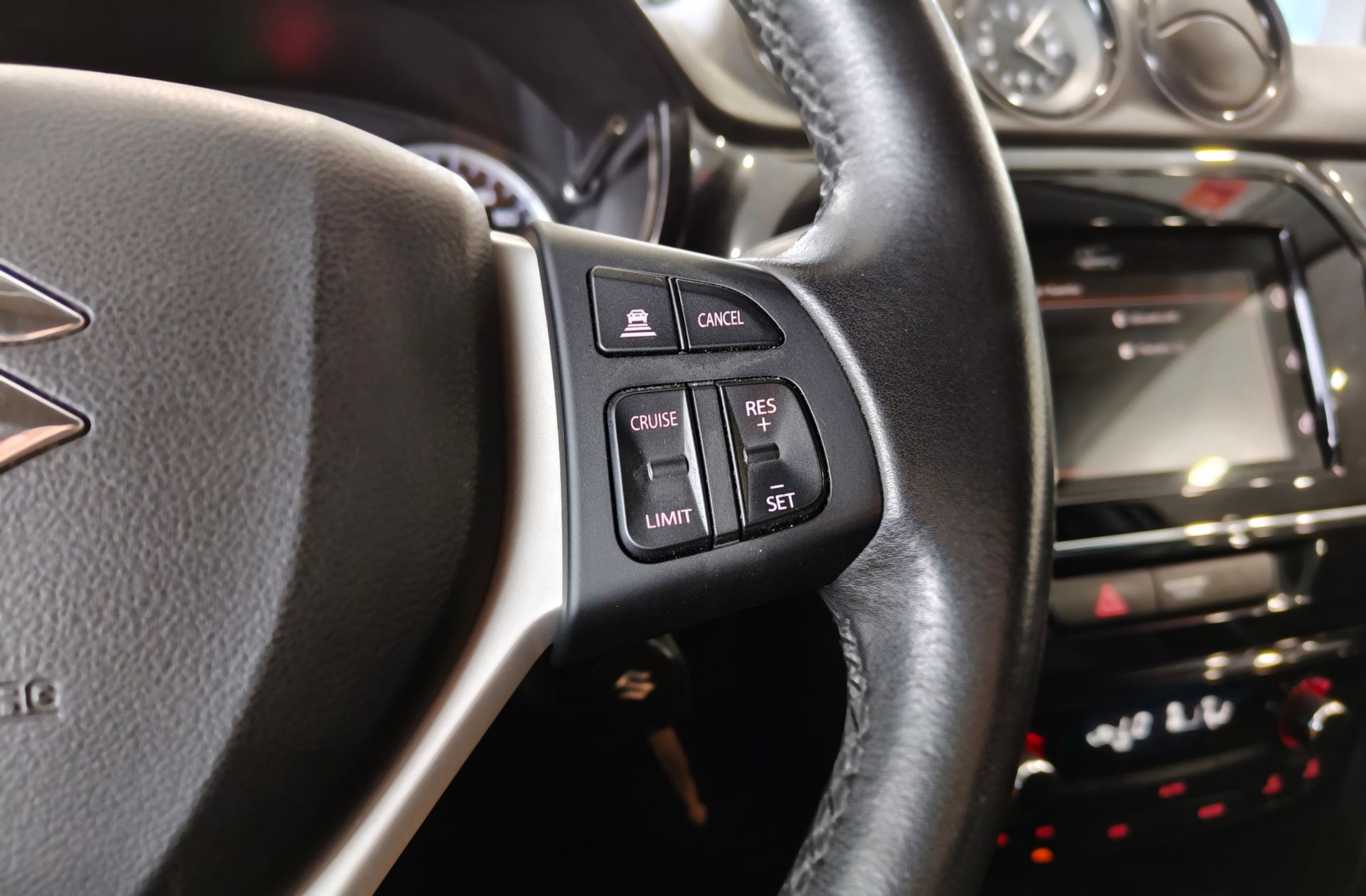 Suzuki Vitara 1.6 GLE 4WD - foto 23
