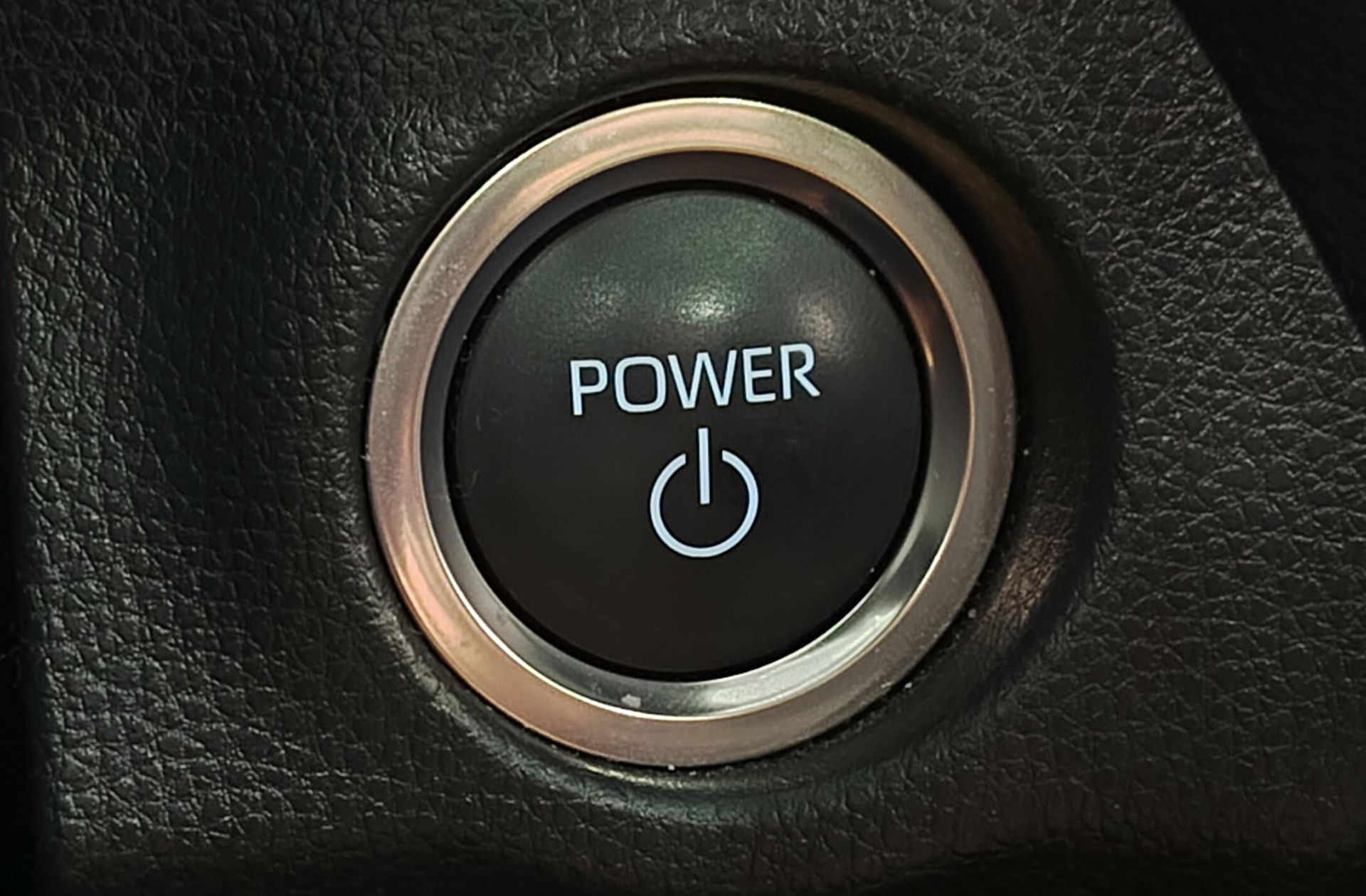Toyota RAV4 2.5l PLUG-IN 300PH Style Plus e-CVT - foto 35
