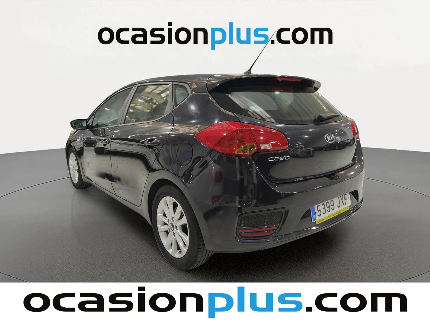 Foto trasera KIA Ceed Kia Ceed 1.4 CRDi WGT Business (90 CV) izquierda