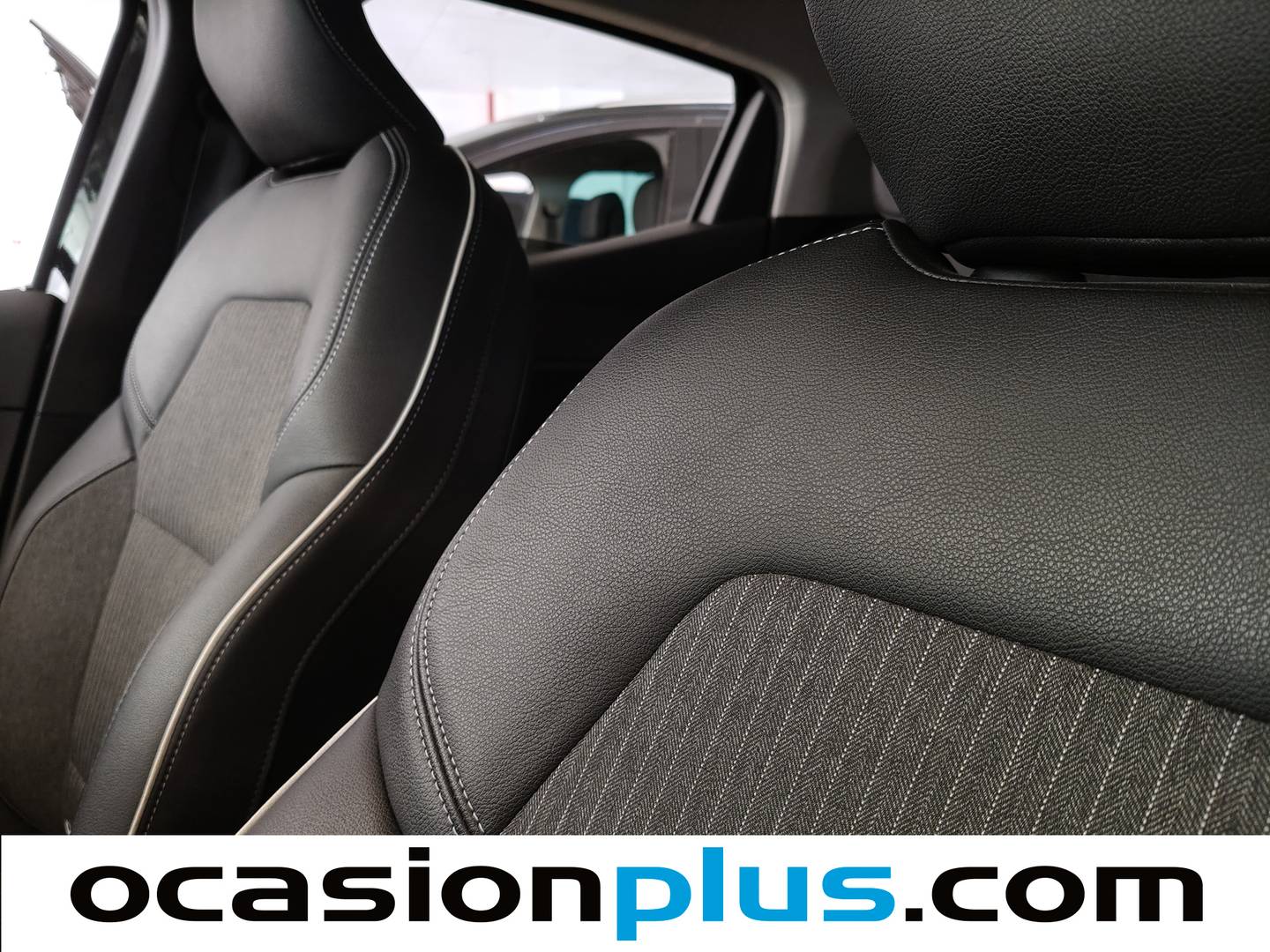 Foto asientos traseros Renault Clio Renault Clio Zen TCe (90 CV)