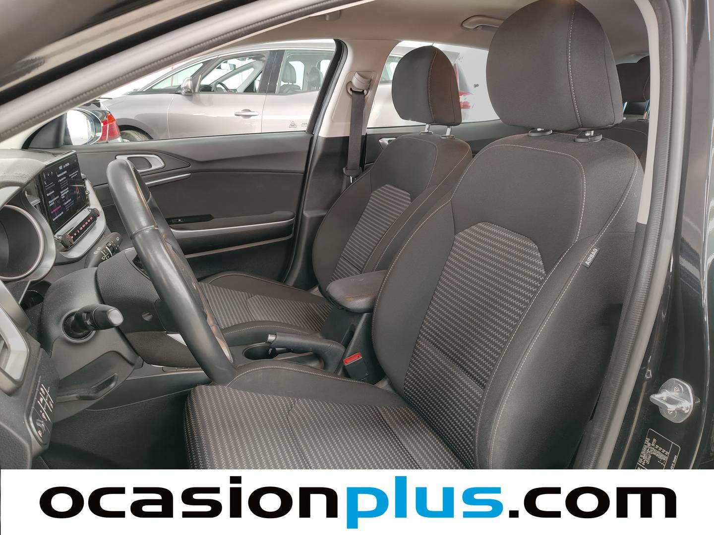 Foto asientos delanteros KIA XCeed KIA XCeed 1.0 T-GDi Business (100 CV)