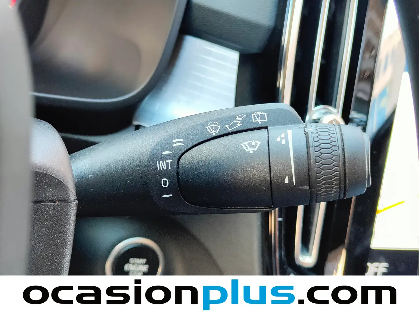 Foto Volvo XC40 Volvo XC40 T3 Momentum Pro (163 CV)