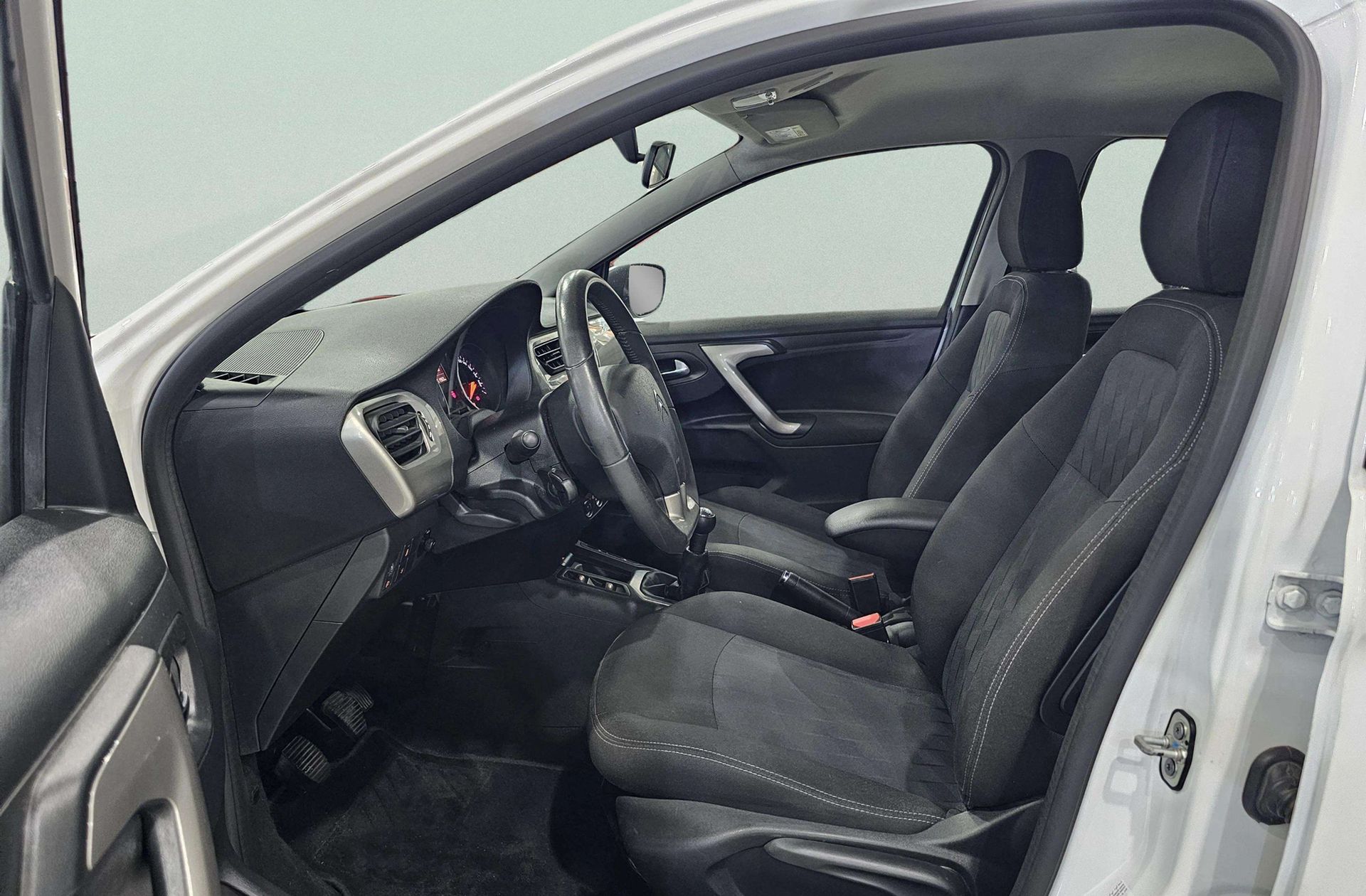Citroën C-Elysée PureTech 82 Shine - foto 11