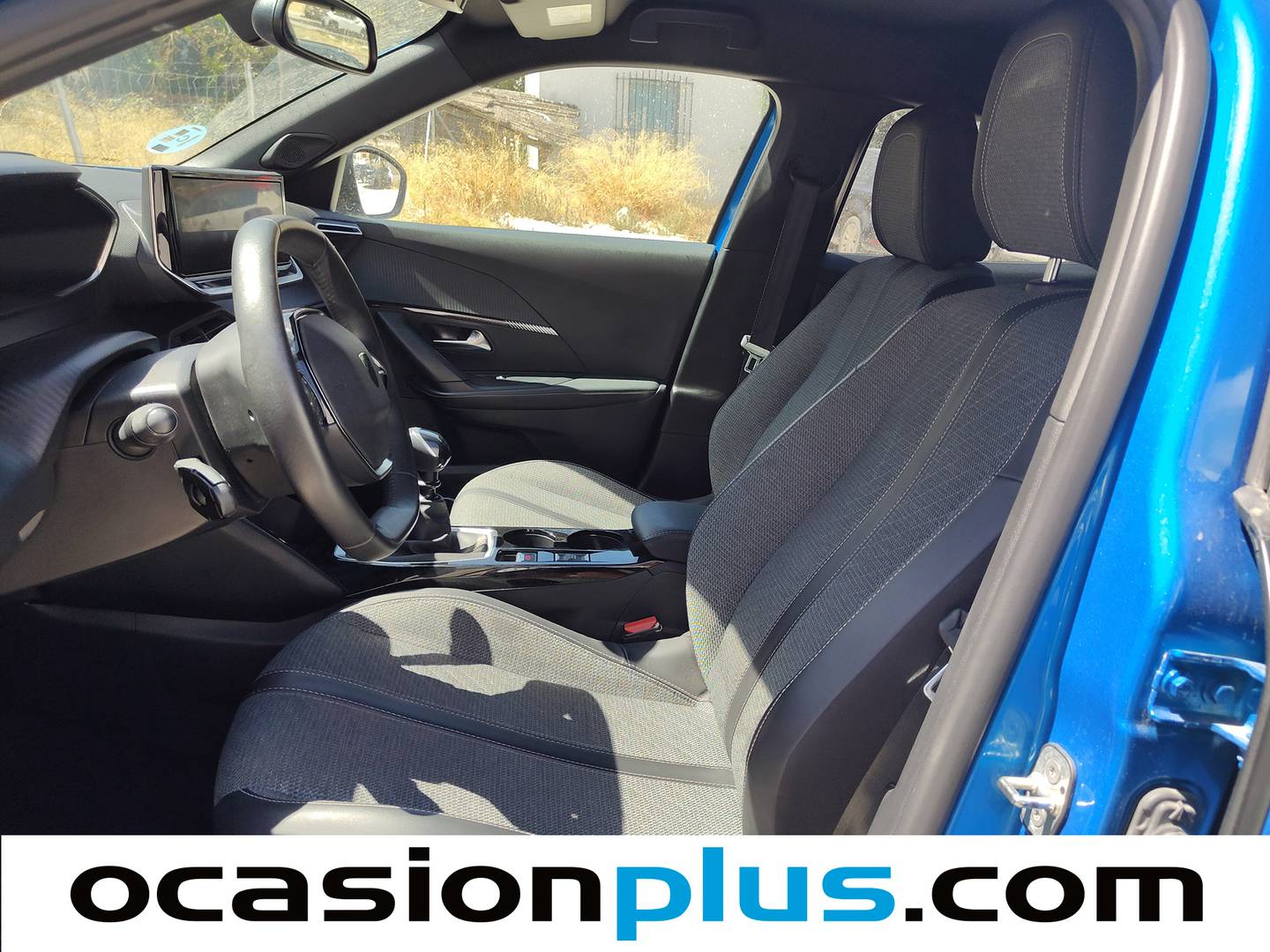 Foto asientos delanteros Peugeot 2008 Peugeot 2008 PureTech 100 S&S Allure (100 CV)