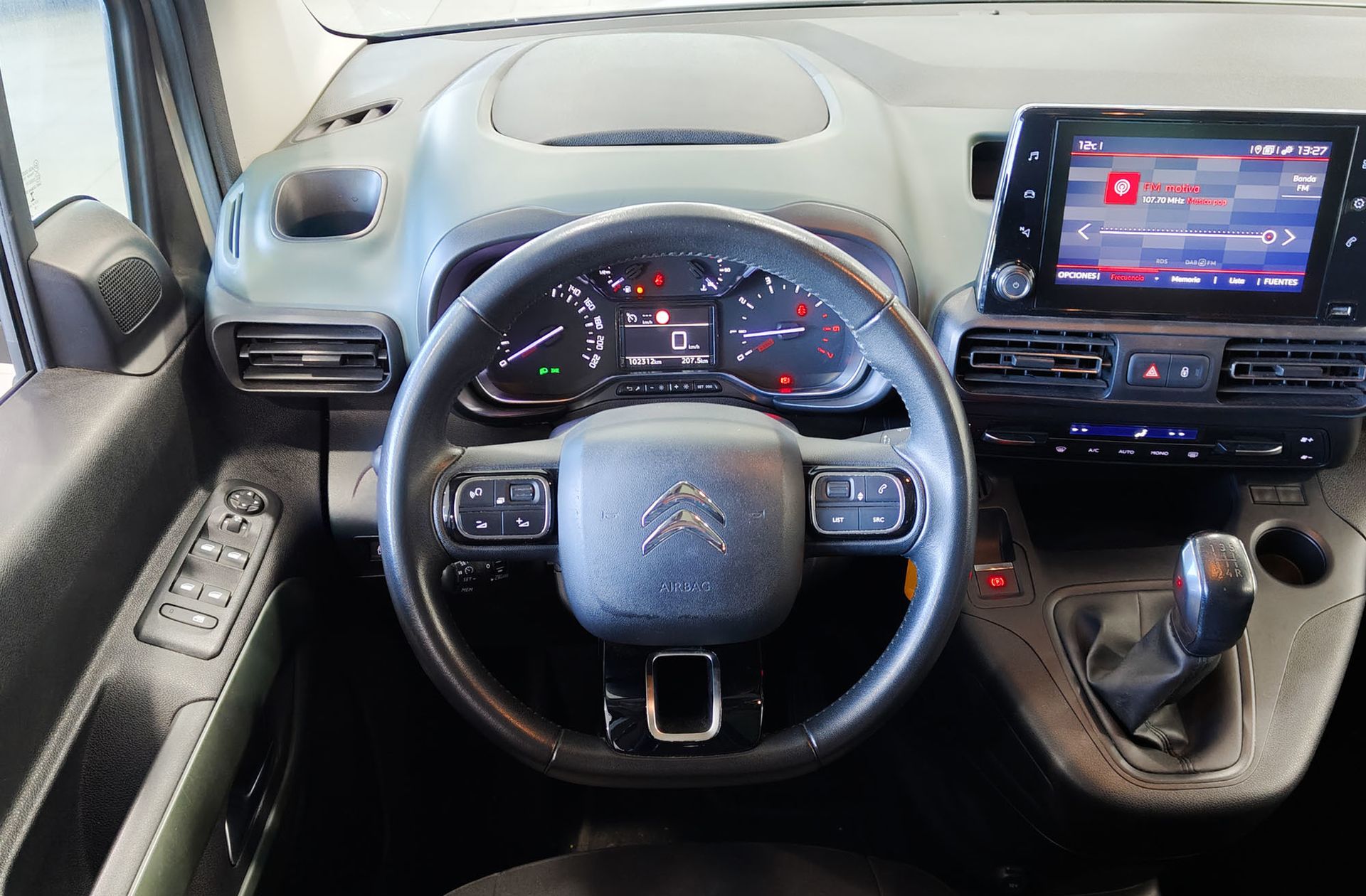 Citroën Berlingo BlueHDi 100 Talla M Shine - foto 24