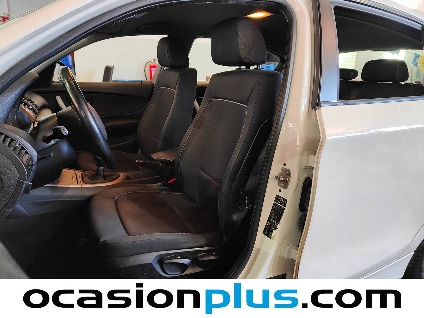 Foto asientos delanteros BMW Serie 1 BMW Serie 1 116d (115 CV)