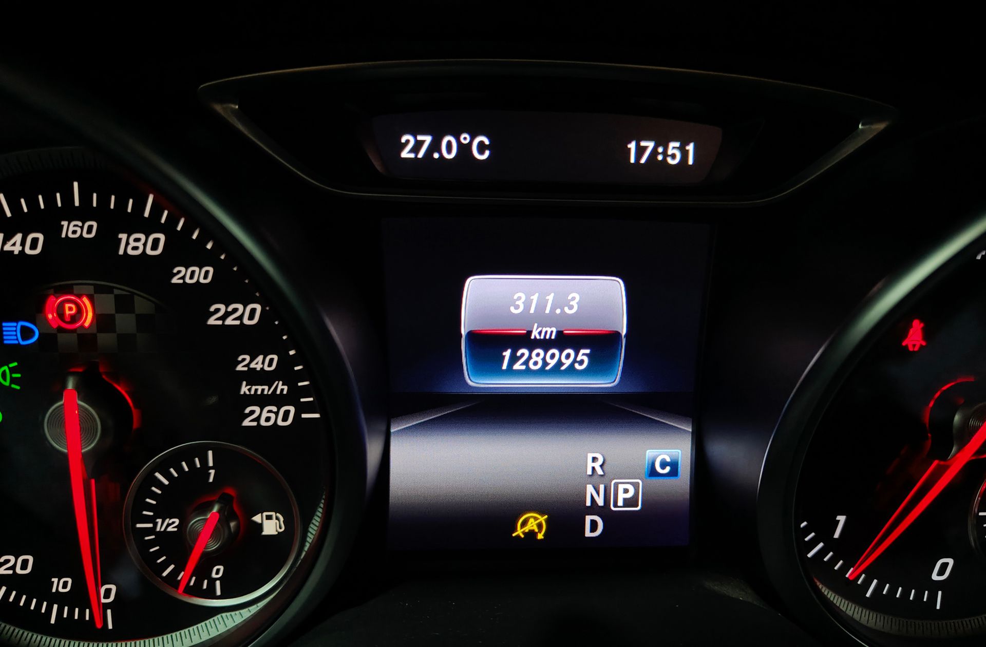 Mercedes-Benz Clase A 200 d - foto 11