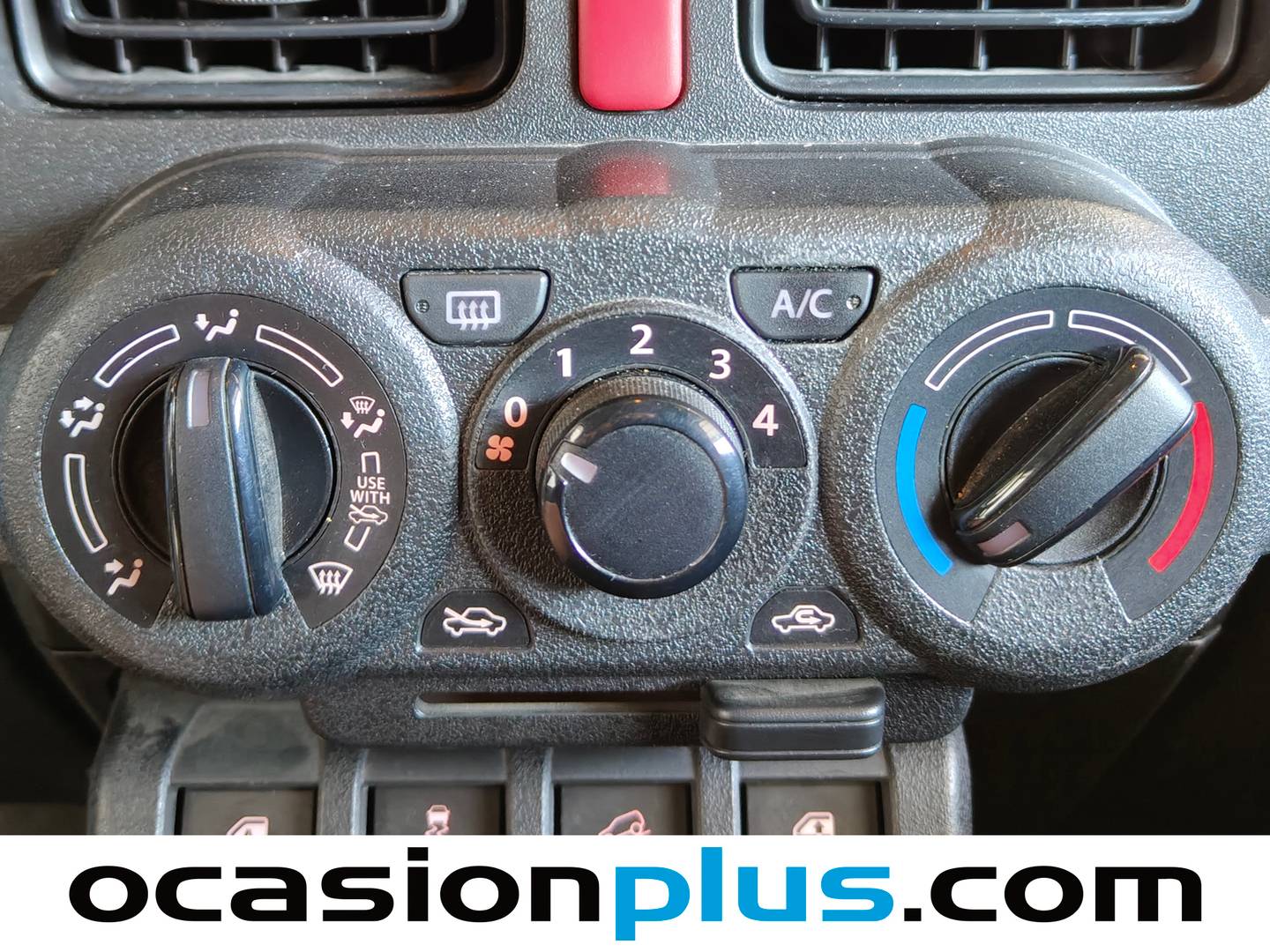 Acabados Suzuki Jimny Suzuki Jimny 1.5 JLX (102 CV)
