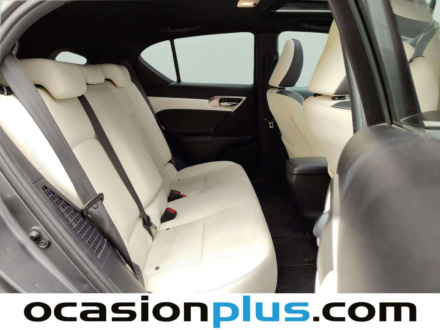 Foto asientos traseros Lexus CT Lexus CT CT 200h F-Sport + Cuero (136 CV)
