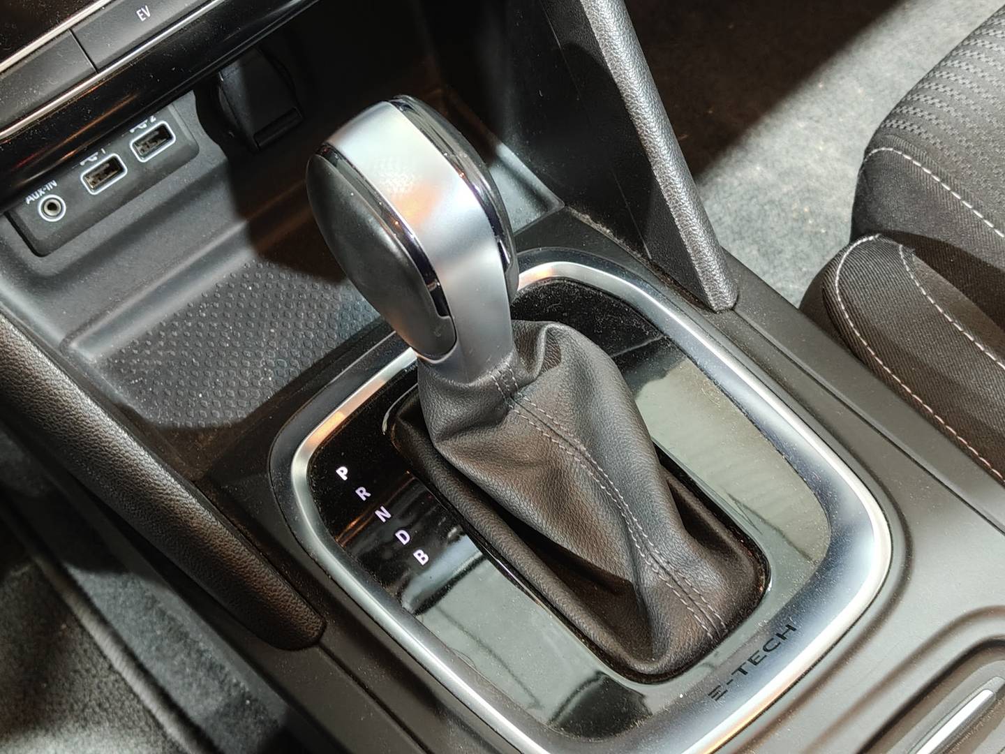 Foto Renault Mégane Renault Megane Intens E-Tech Híbrido (160 CV)