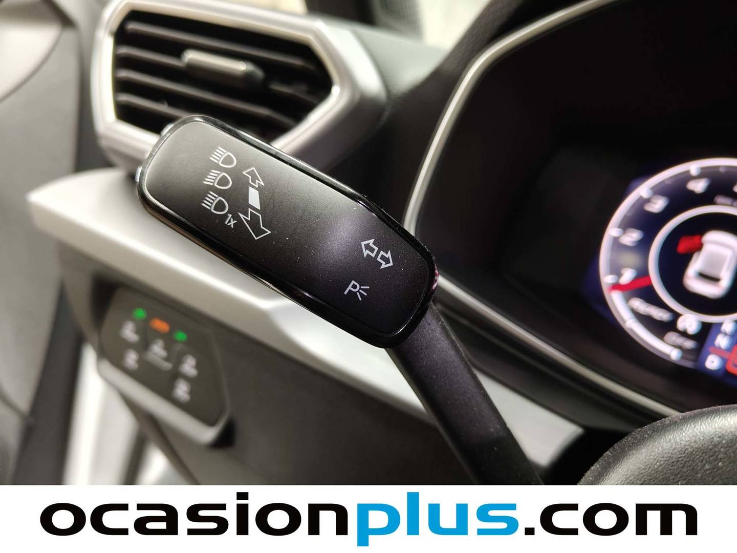 Seat León SEAT León 1.5 eTSI S&S FR Special Edition DSG (150 CV) de segunda mano