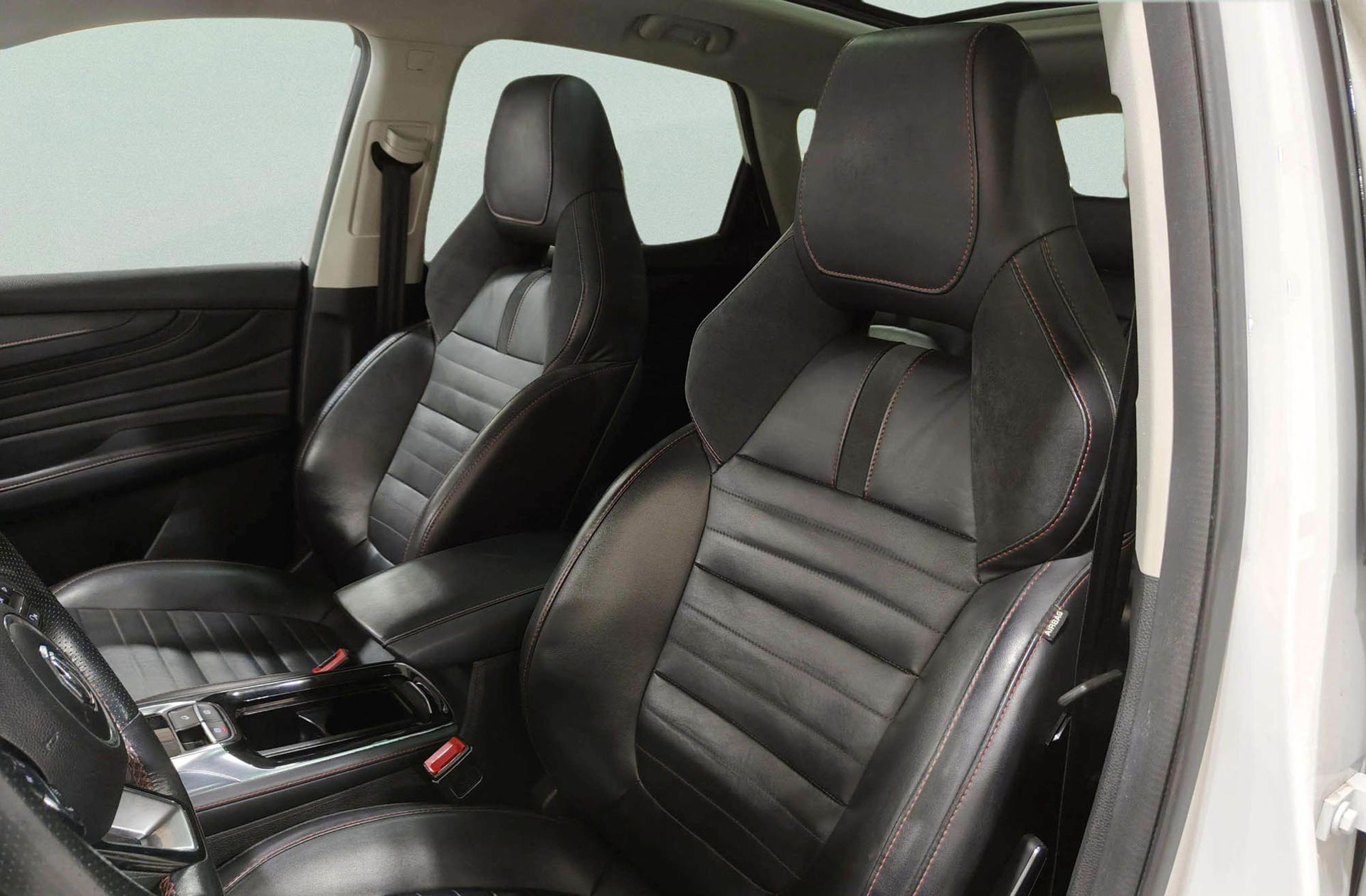 MG HS 1.5 Turbo GDI Luxury DCT - foto 8