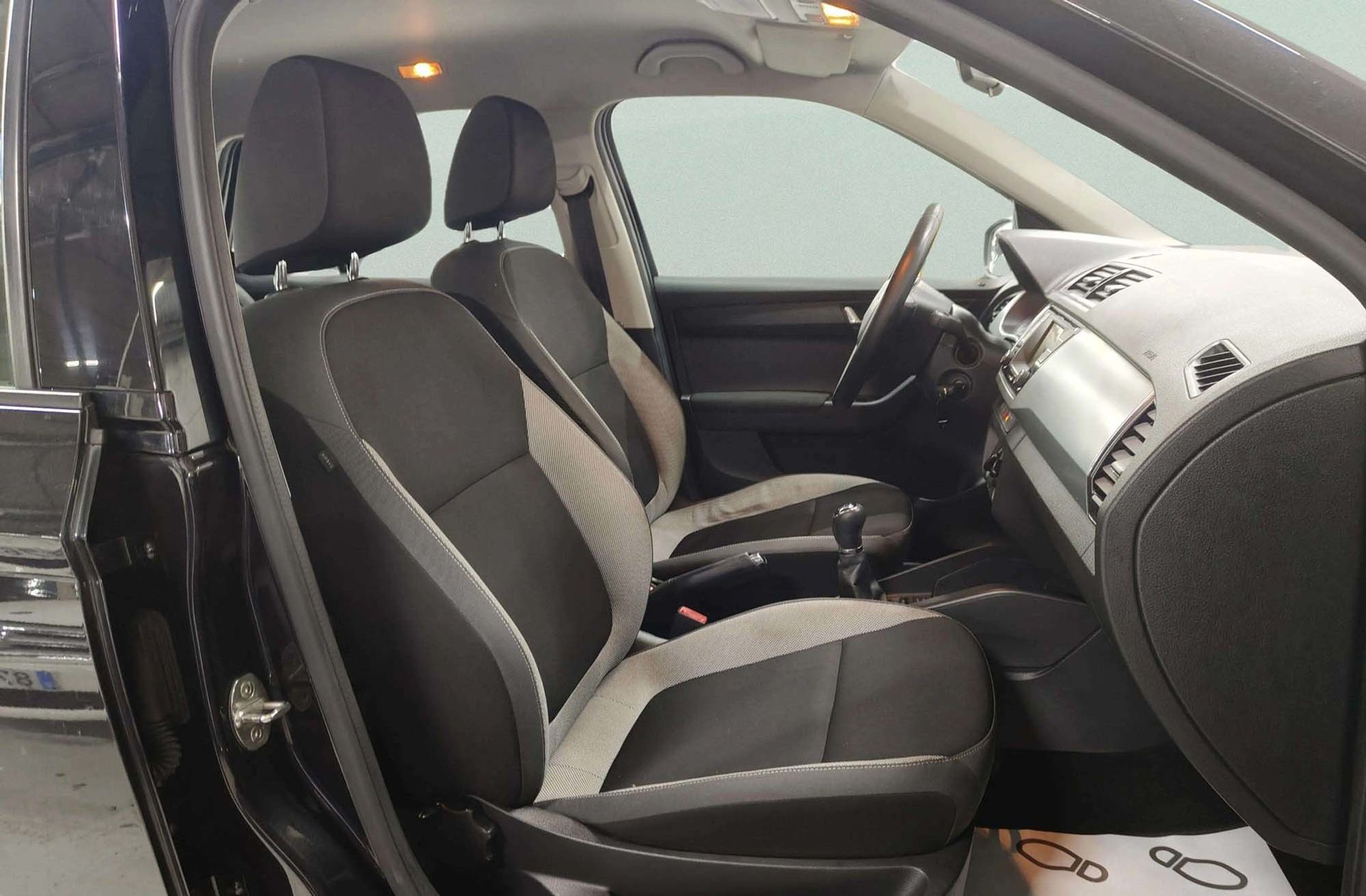 Škoda Fabia 1.2 TSI Ambition - foto 14