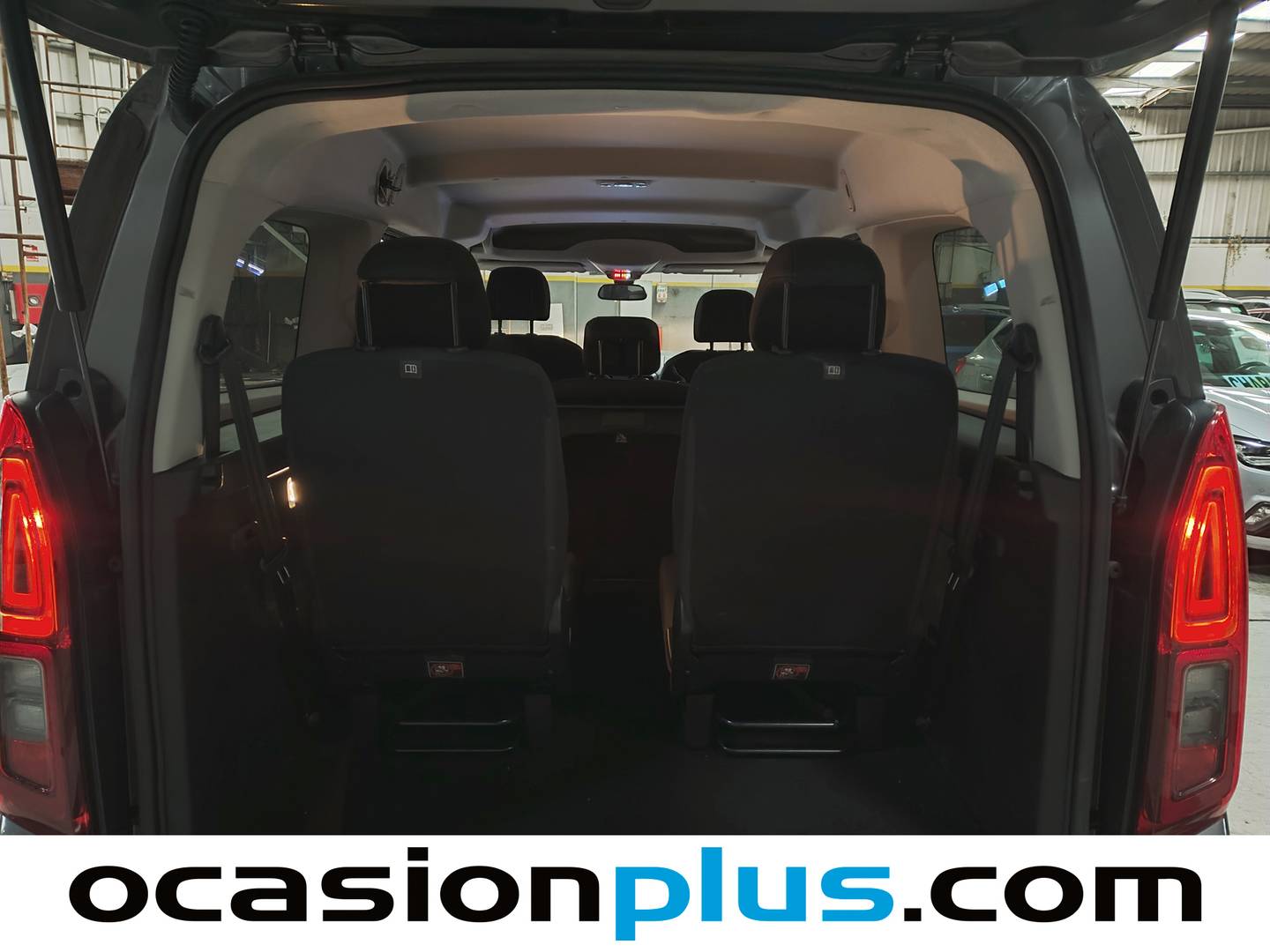 Foto Toyota Proace City Verso Toyota Proace City Verso 1.5D Family Active L2 Auto  (131 CV)