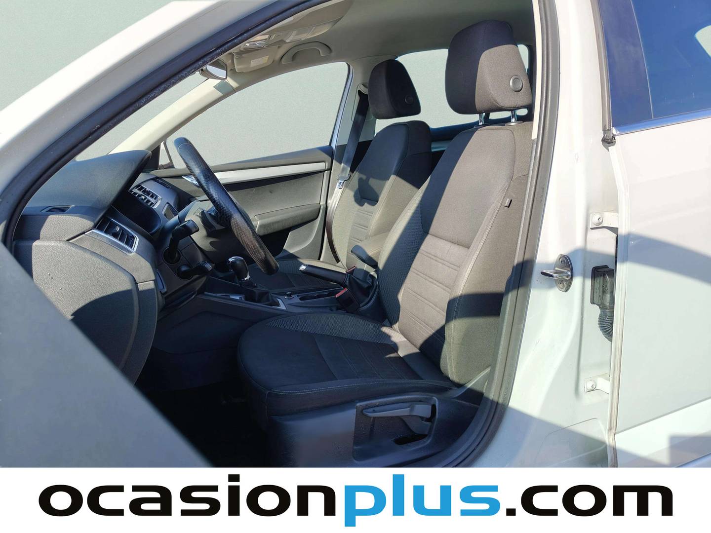 Foto asientos delanteros Skoda Octavia Skoda Octavia Combi 1.5 TSI Ambition DSG (150 CV)