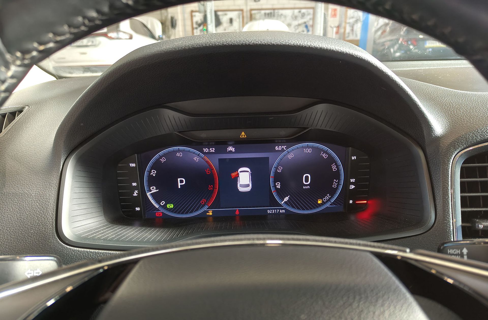 Škoda Karoq 2.0 TDI Ambition 4x4 DSG - foto 25