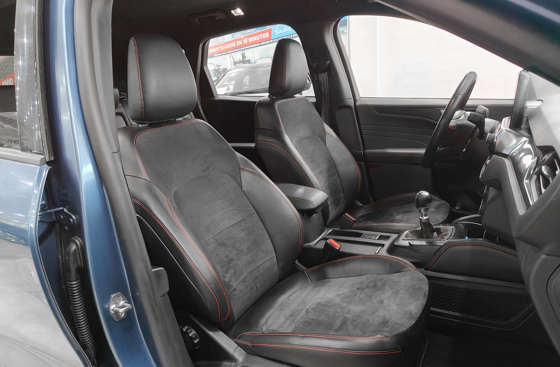Ford Kuga 1.5T EcoBoost ST-Line X 4x2 - foto 22
